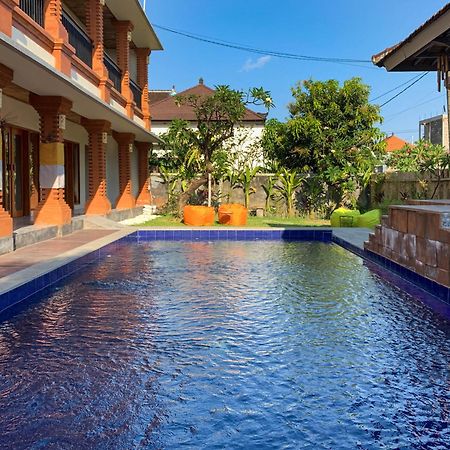 Candra Loka Studio & Apartment By The Loka Kerobokan  Luaran gambar