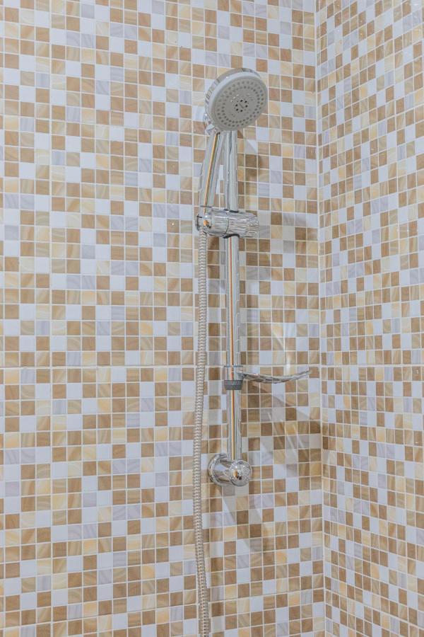 Candra Loka Studio & Apartment By The Loka Kerobokan  Luaran gambar