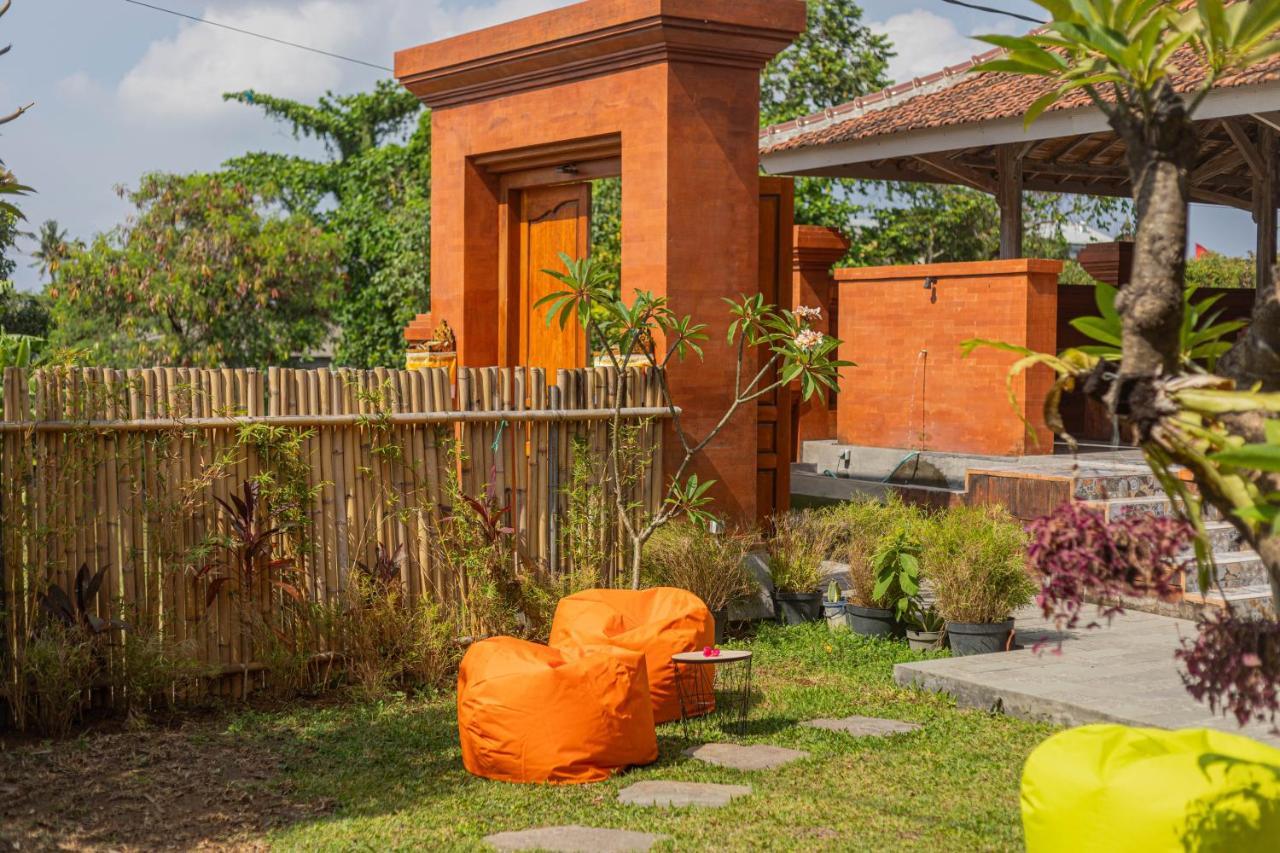 Candra Loka Studio & Apartment By The Loka Kerobokan  Luaran gambar