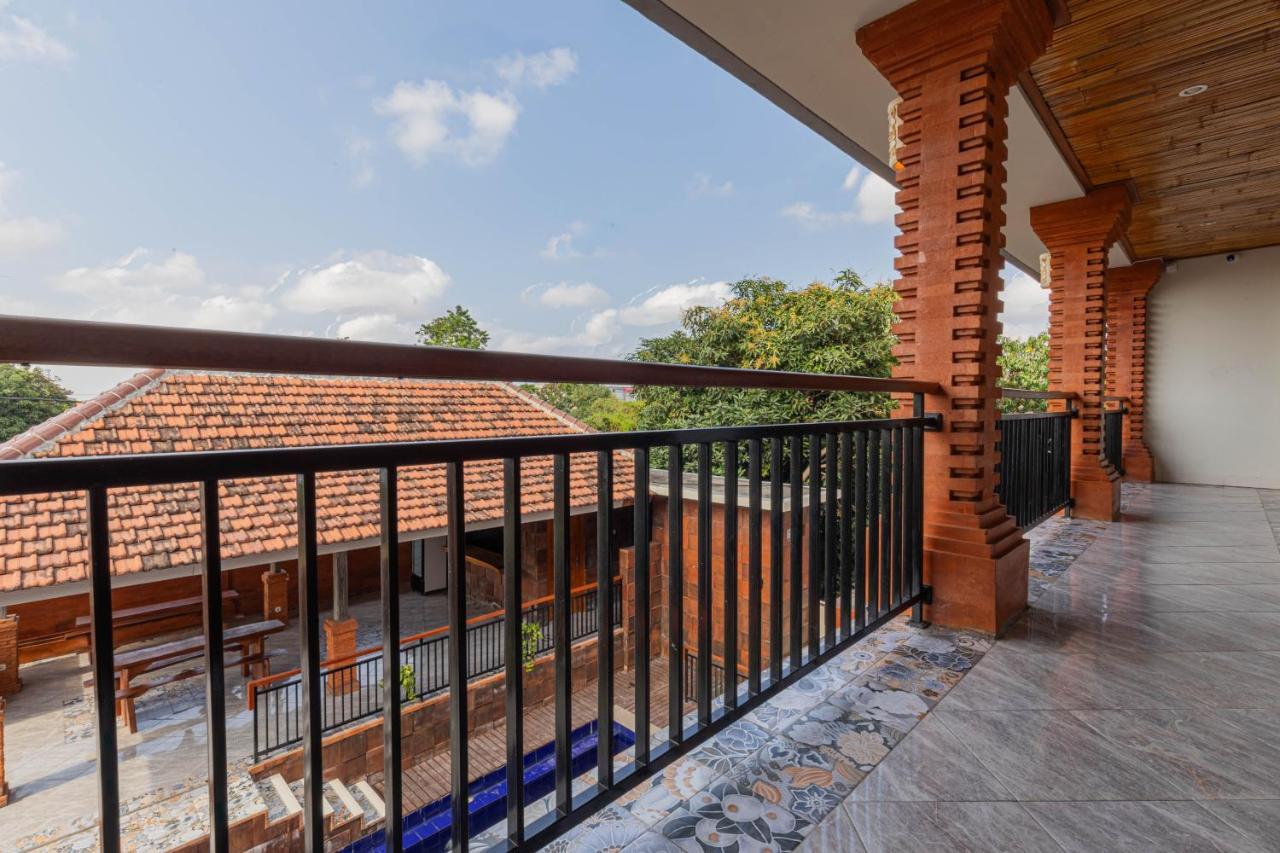 Candra Loka Studio & Apartment By The Loka Kerobokan  Luaran gambar
