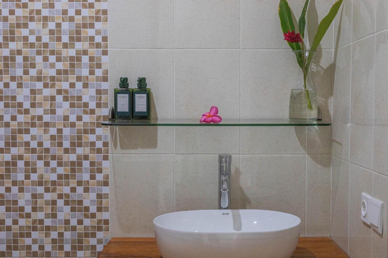 Candra Loka Studio & Apartment By The Loka Kerobokan  Luaran gambar