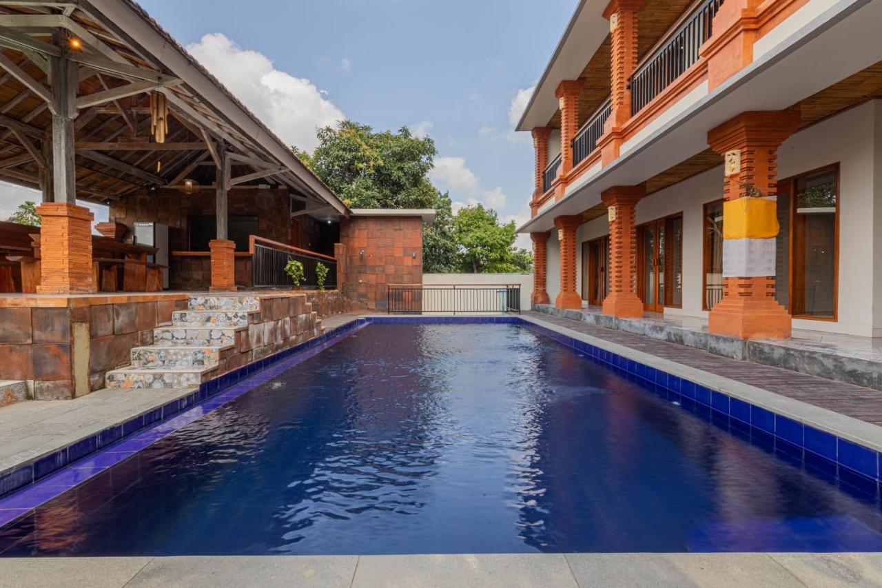 Candra Loka Studio & Apartment By The Loka Kerobokan  Luaran gambar