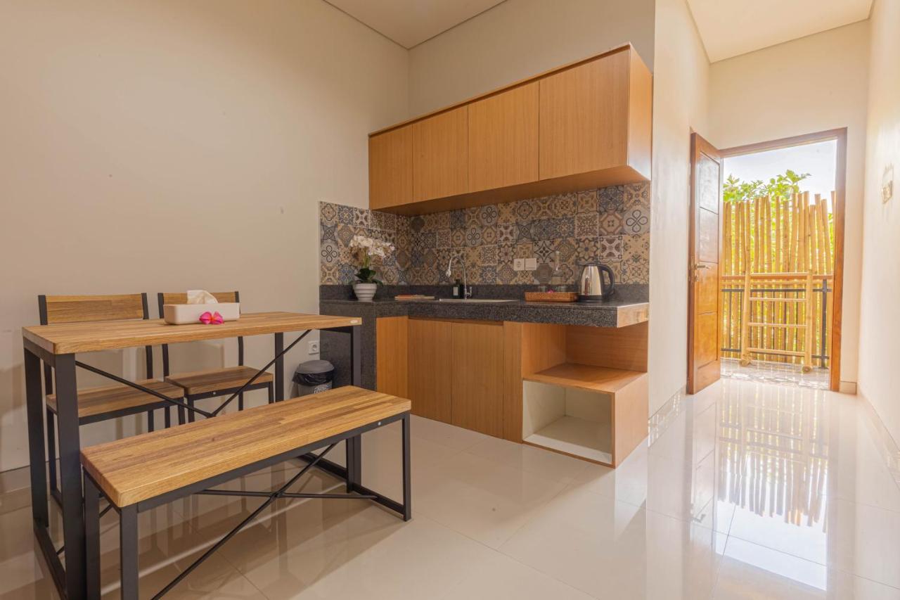 Candra Loka Studio & Apartment By The Loka Kerobokan  Luaran gambar