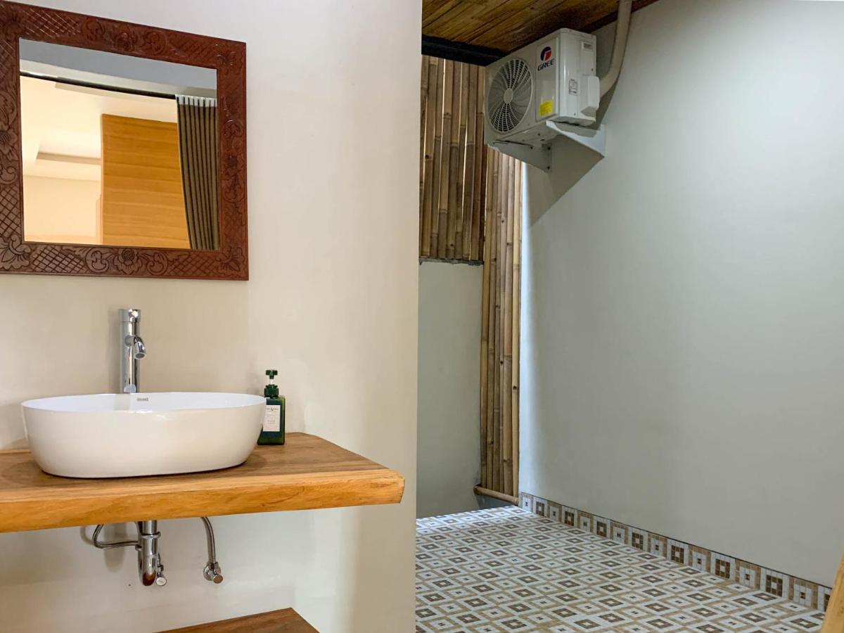 Candra Loka Studio & Apartment By The Loka Kerobokan  Luaran gambar